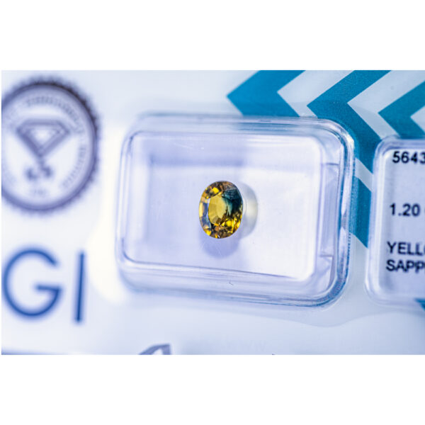 IGI Certified Yellow Sapphire 1.20 ct. - Image 5