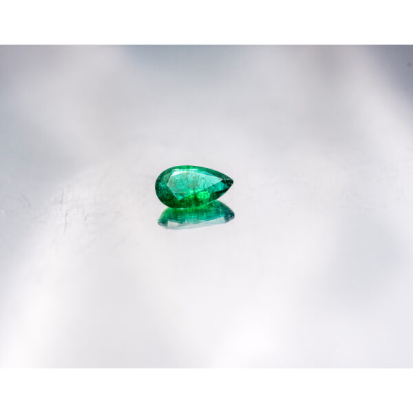 GIA Certified Zambia Emerald 2.0 ct. - Image 8