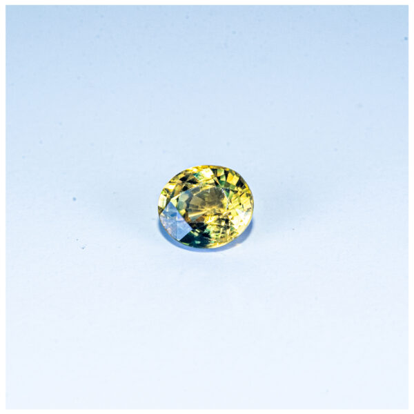 ALGT Certified Bi Color Sapphire 0.98 ct.