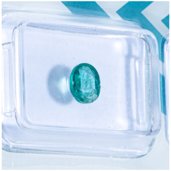 IGI Certificate Natural Zambia Emerald 0.70 ct. - Image 4