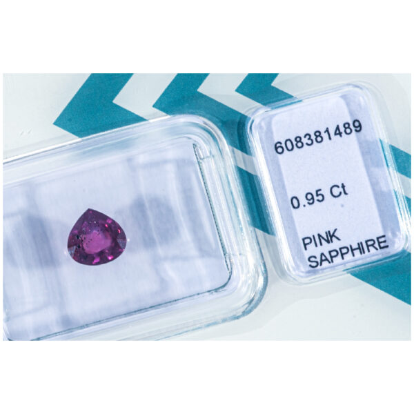 IGI Certificate No Treatment Natural Pink Sapphire 0.95 ct. - Image 3