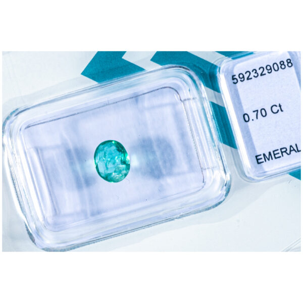 IGI Certificate Natural Zambia Emerald 0.70 ct. - Image 8