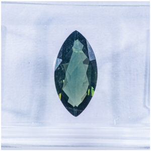 IGI Certificate Green Sapphire 1.34 ct.