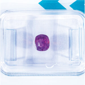 IGI Certificate Purple Sapphire 0.91 ct.