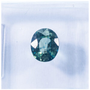 IGI Certificate Green Sapphire 1.04 ct.